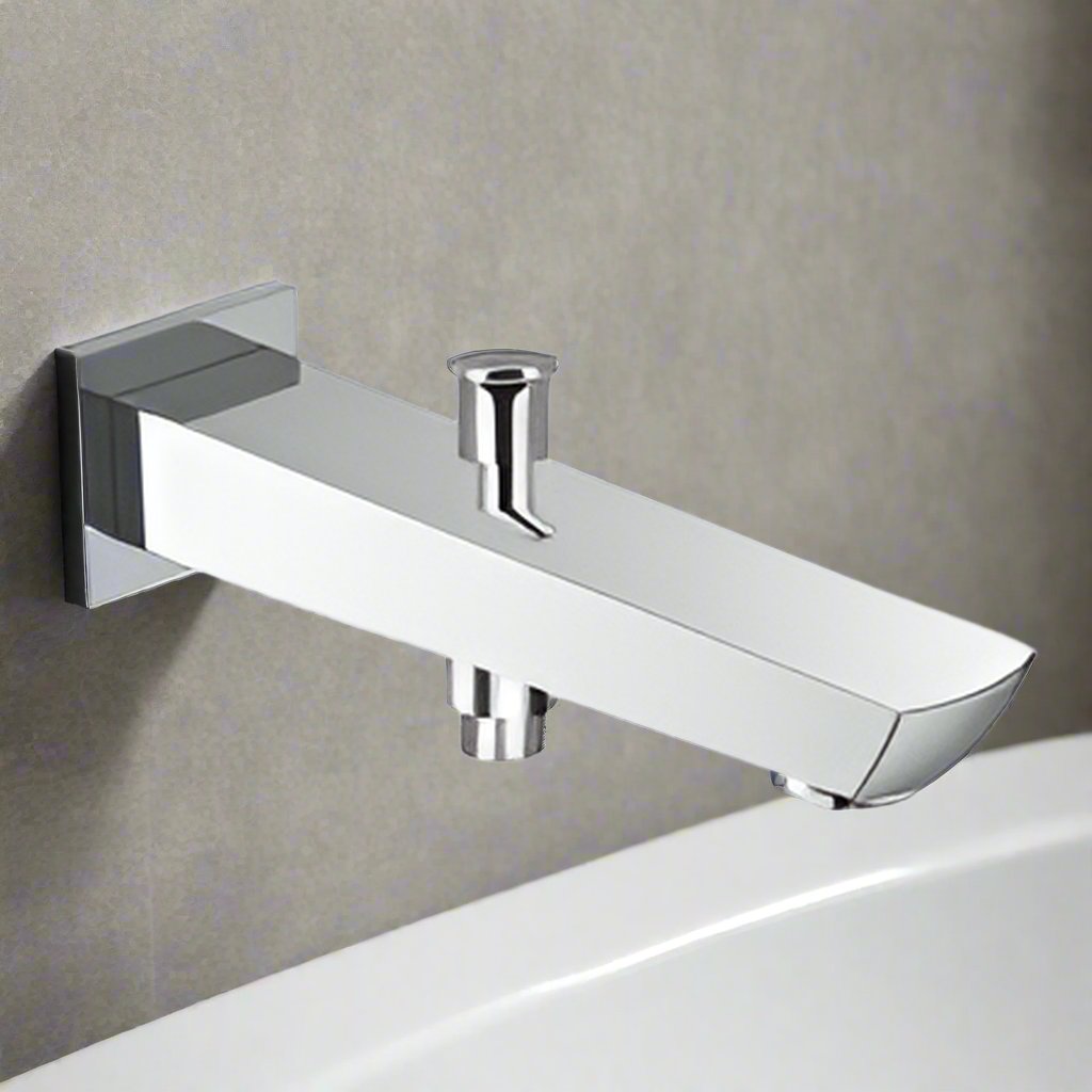 Bath Tub Spout with Diverter And Flange